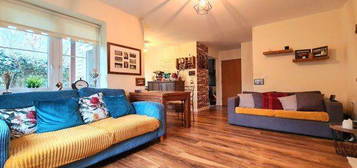 2 bed flat to rent