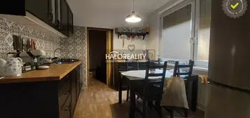 HALO reality - Predaj, trojizbový byt Nové Zámky, so zariadením, širšie centrum