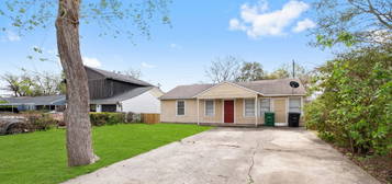 4922 Alvin St, Houston, TX 77033