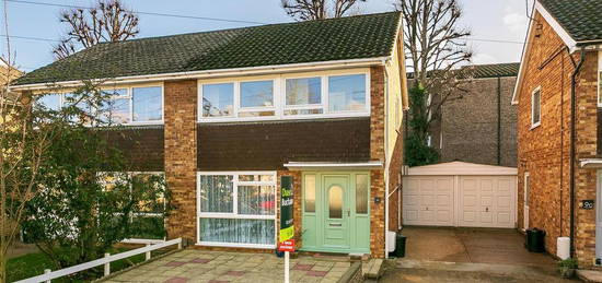 3 bedroom semi-detached house for sale