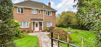 4 bed detached house for sale