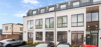 Flat for sale in Bardolph Road, Richmond TW9