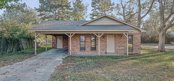 105 Mead St, Lake City, AR 72437