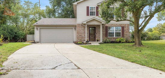 2118 Crossford Way, Indianapolis, IN 46234