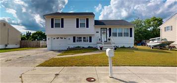 55 Bucknell Rd, Somers Point, NJ 08244
