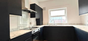 Flat to rent in Sidwell Street, Central, Exeter EX4