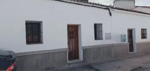 Casa adosada en calle Tropiezos Altos