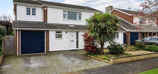 5 bed detached house for sale