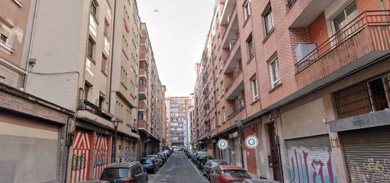 Piso en venta en calle Iturribide Kalea