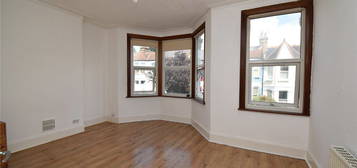 2 bed flat to rent