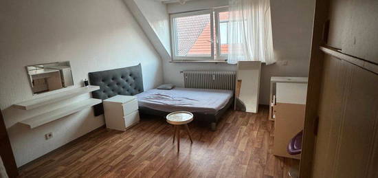 1 Zimmer in einer 2er Wg