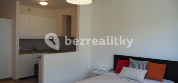 Prodej bytu 1+kk 42 m², Petržílkova, Praha