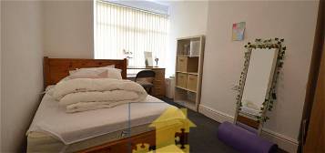 6 bed shared accommodation to rent