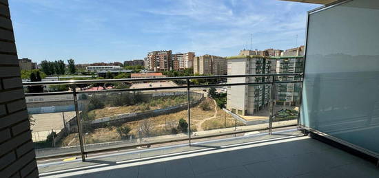 Piso de alquiler en Calle de Alfonso V de Aragón, 1, Parque Palomar – Bombarda