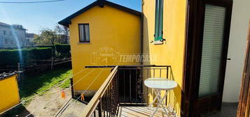 TRILOCALE CON BALCONE E CANTINA