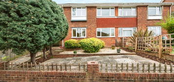 Maisonette for sale in Rosebery Avenue, Epsom KT17