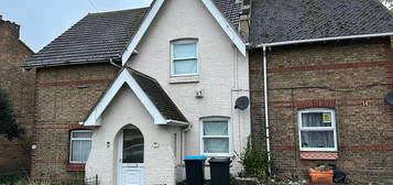 2 bedroom terraced house