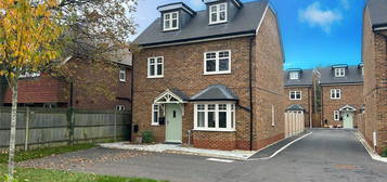 4 bed town house for sale