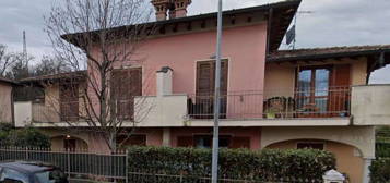 Villetta bifamiliare in vendita in via Marziale Cerutti s.n.c