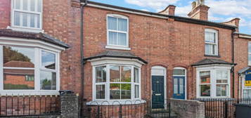 6 bedroom terraced house