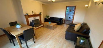 4 bedroom terraced house