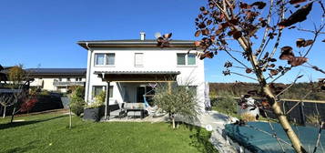 Fernitz-Mellach - Traumhaus in schöner sonniger Lage -  Doppelcarport und wunderschöner Poolannlage - Perfekt Energieeffizienz!