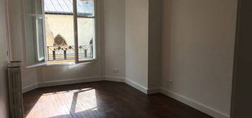 Grand Studio 25m2 plein soleil