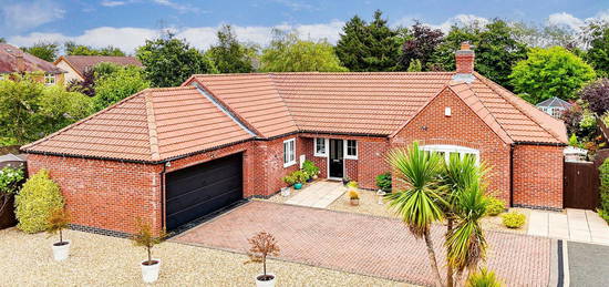 4 bed detached bungalow for sale