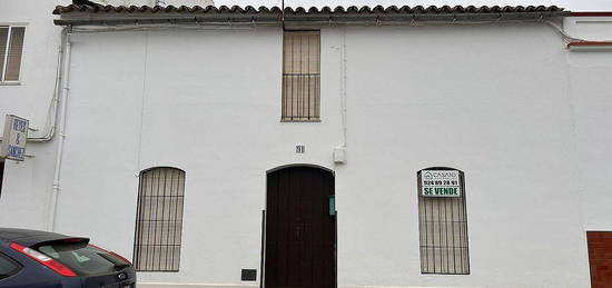 Casa adosada en Azuaga