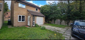 3 bed detached house to rent