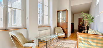 Vente - Appartement - 4 pièces + cuisine - 80 m² - 520 000 € -