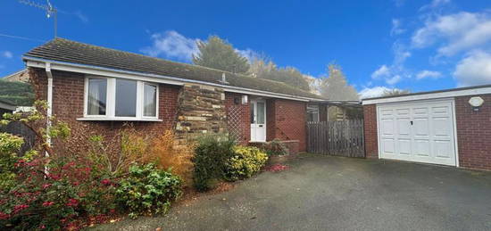 Bungalow to rent in Queens Road, Bridgnorth WV15