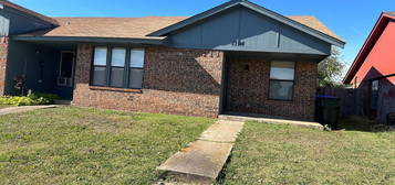 1304 Clearwater Dr #1, Norman, OK 73071