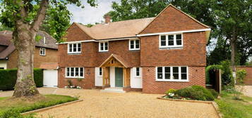 4 bedroom detached house to rent