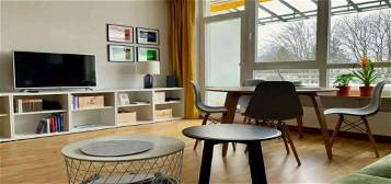 Attraktive 1-Zimmer-Wohnung mit Balkon und Einbauküche in München Obersendling