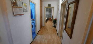 vand apartament 2 cam Rahova Margeanului