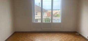 Vends F2 quartier Puy Las Rodas