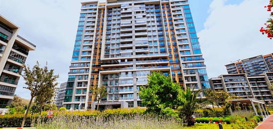 SUNA TABAKÇI'dan VADİSTANBUL PARK 3+1 SATILIK DAİRE /for Sale