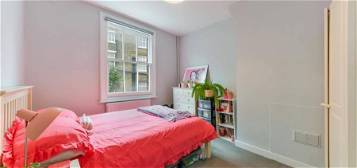 Flat to rent in Handforth Road, London SW9