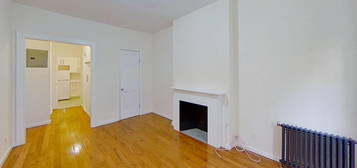 450 E 85th St Unit 2W, New York, NY 10028