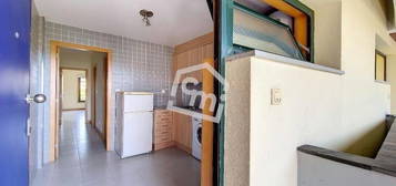 Vende-se T0 em Campo Lindo -  Porto, com Garagem