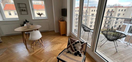 Full furnished 2 rooms flat, central in Friedrichshain