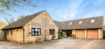 4 bedroom detached bungalow for sale