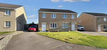 3 bed semi-detached house for sale