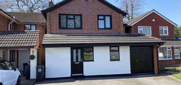 4 bedroom detached house to rent