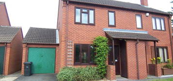 3 bedroom semi-detached house