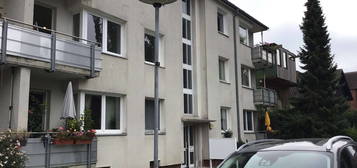 Komplett renovierte 2,5-Zimmer-Wohnung mit Balkon