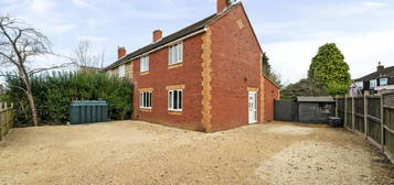 4 bedroom semi-detached house for sale