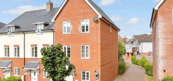 4 bedroom end of terrace house for sale