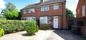 3 bedroom semi-detached house to rent